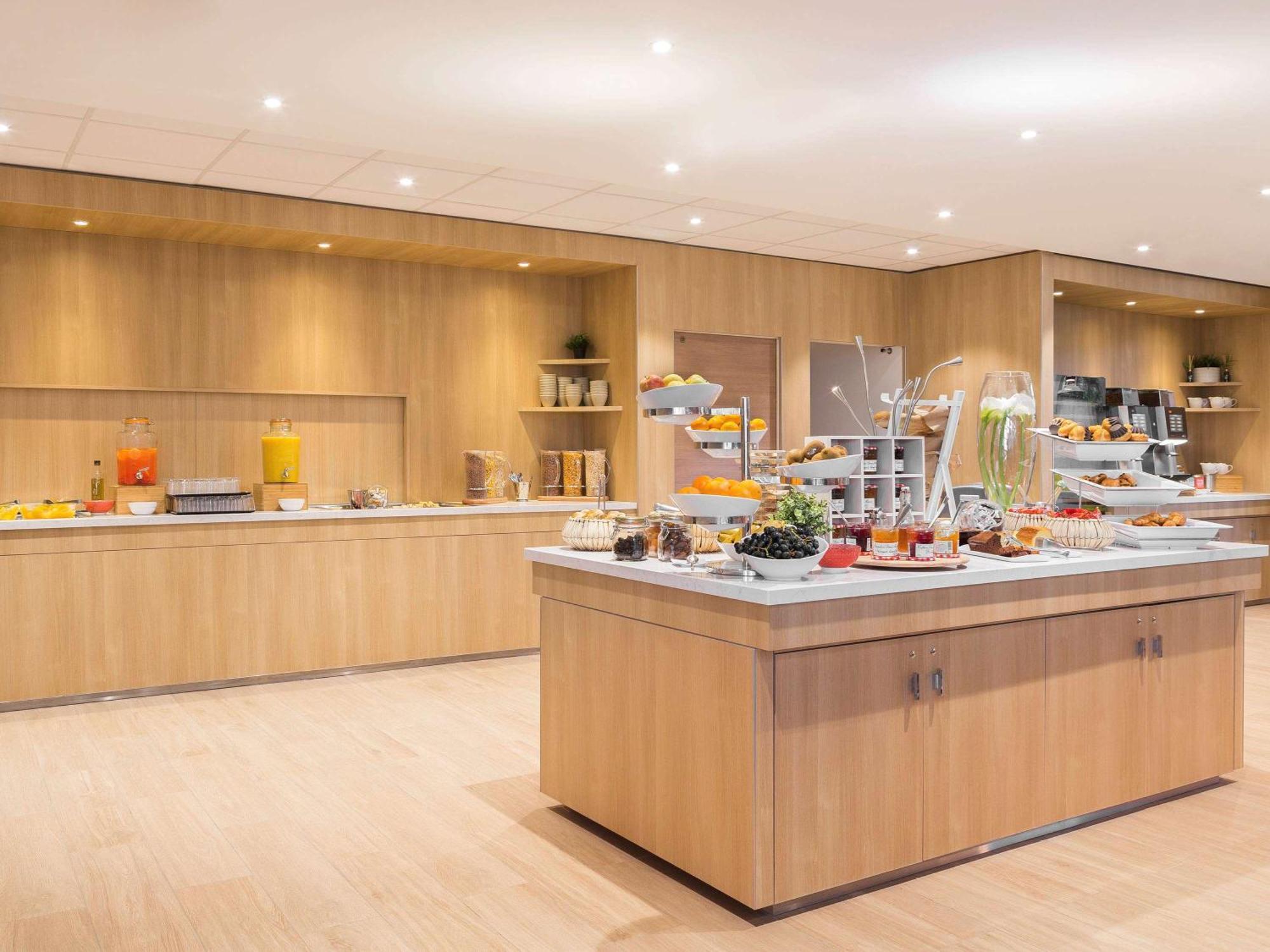 Hotel Novotel Paris Charles De Gaulle Airport 4*